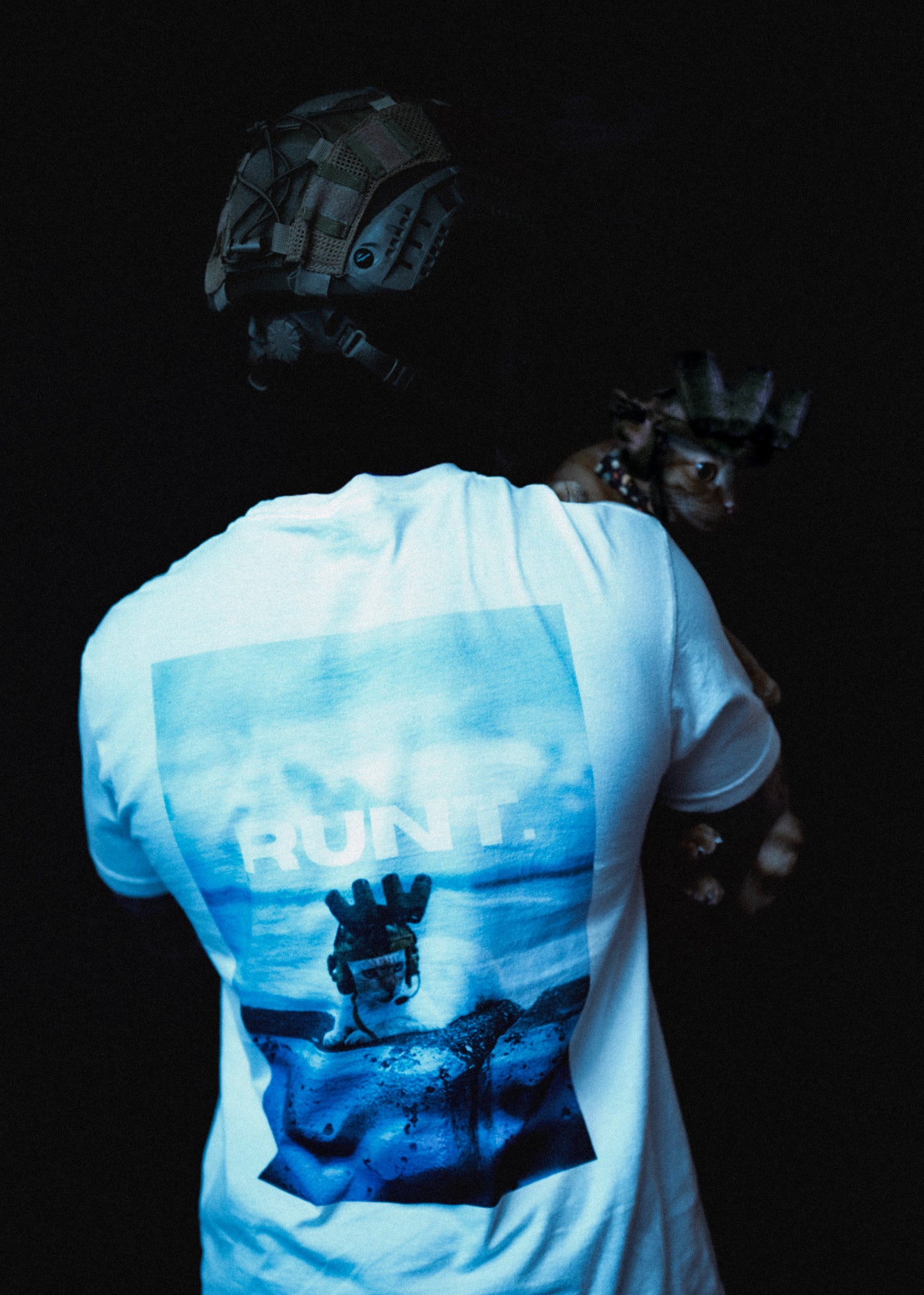 Runt Tee